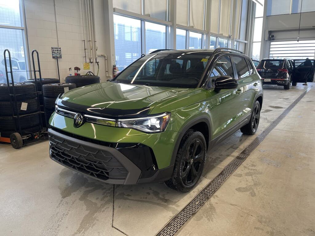 Volkswagen Taos Comfortline Black Edition 4Motion 2025