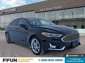 Ford Fusion Hybrid Titanium FWD