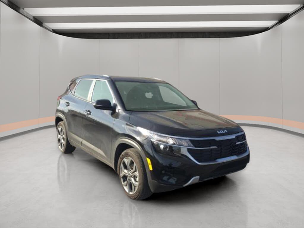 2025 Kia Seltos LX FWD