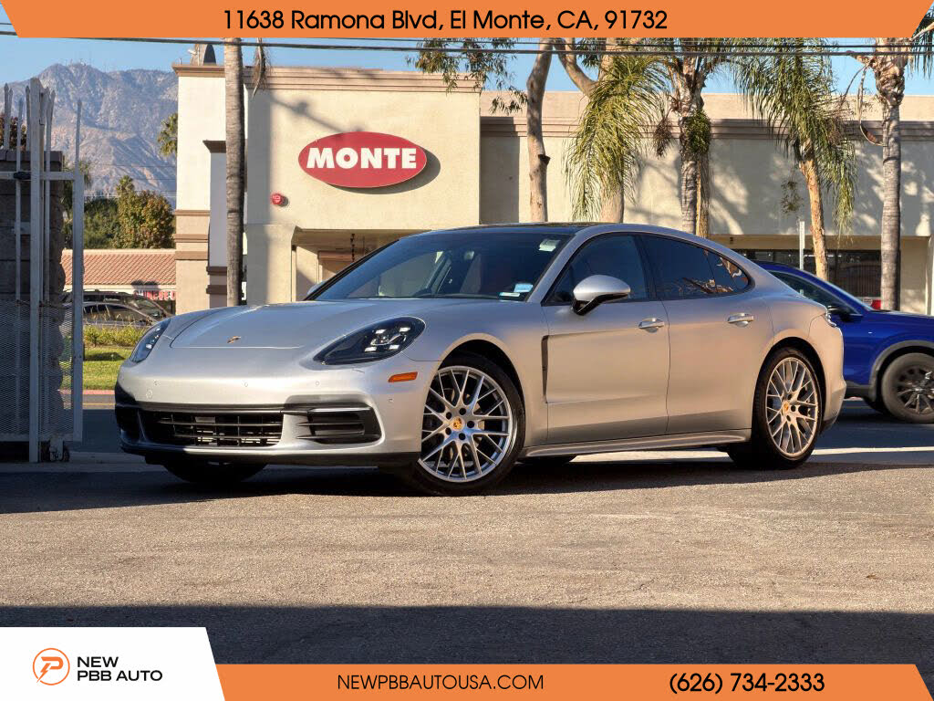 2017 Porsche Panamera 4