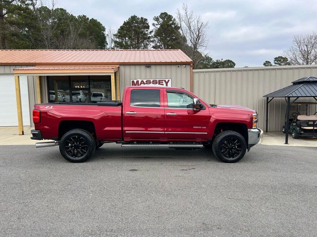 2019 Chevrolet Silverado 2500HD LTZ Crew Cab 4WD