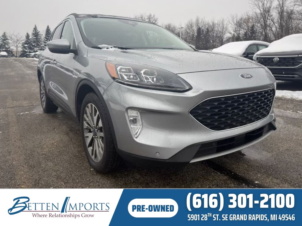 2022 Ford Escape Titanium AWD
