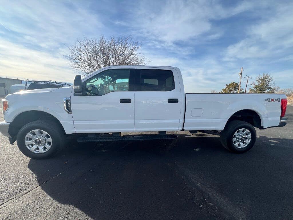 2017 Ford F-350 Super Duty XLT Crew Cab LB 4WD