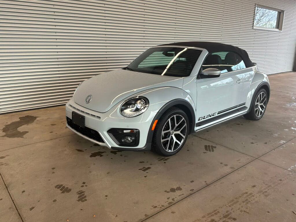 2018 Volkswagen Beetle 2.0T Dune Convertible FWD