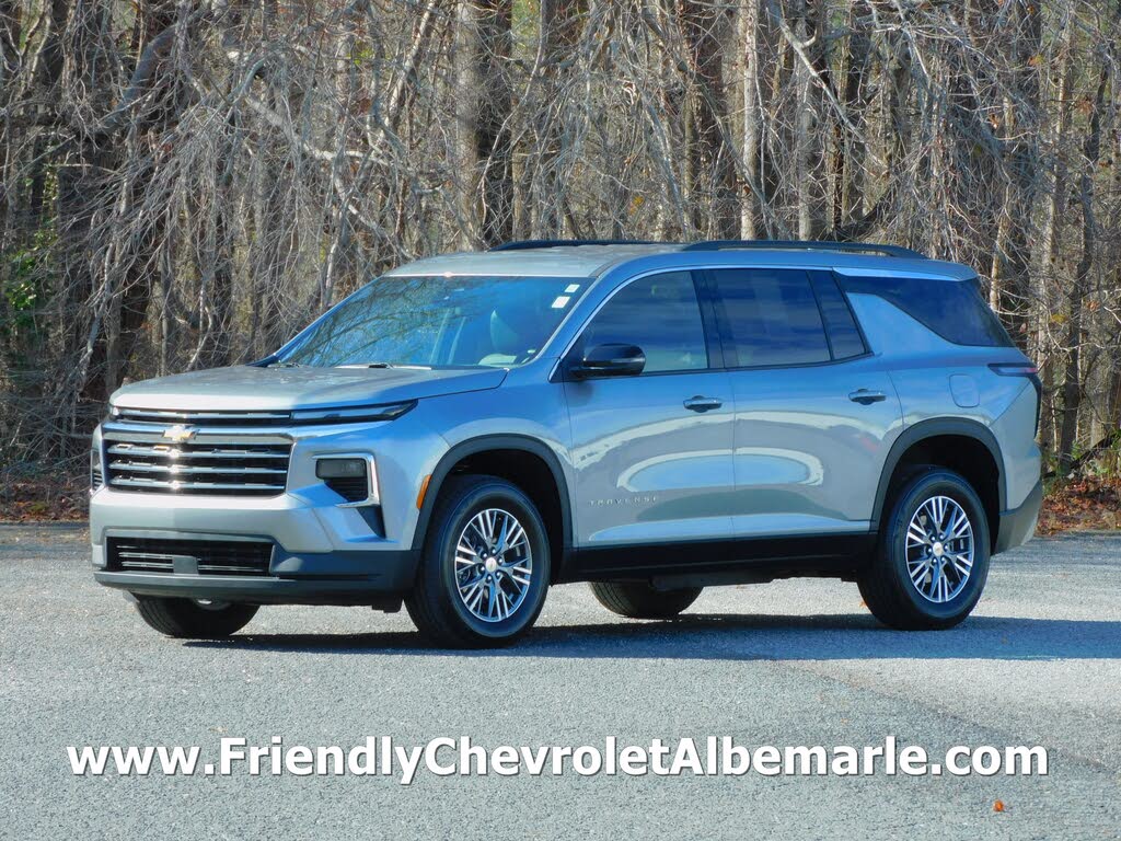2025 Chevrolet Traverse LT FWD