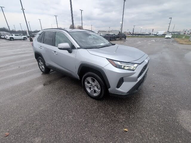 2024 Toyota RAV4 XLE FWD