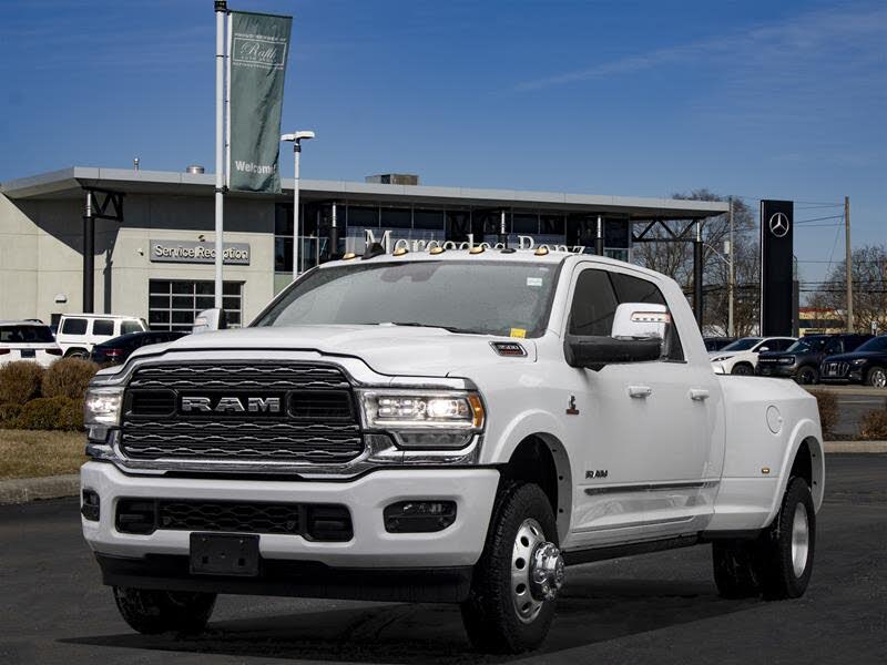 2024 RAM 3500 Limited Mega Cab DRW 4WD