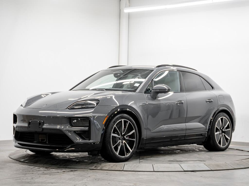 2025 Porsche Macan AWD