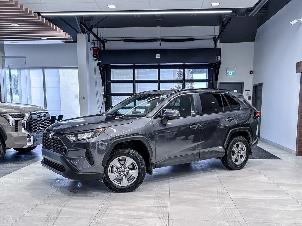 2025 Toyota RAV4 Hybrid LE AWD