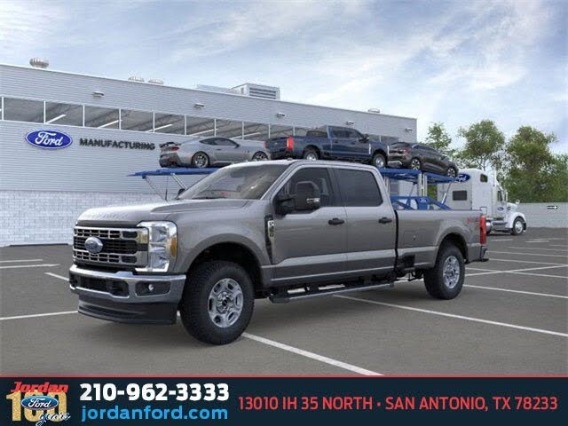 2026 Ford F-350 Super Duty XLT Crew Cab 4WD