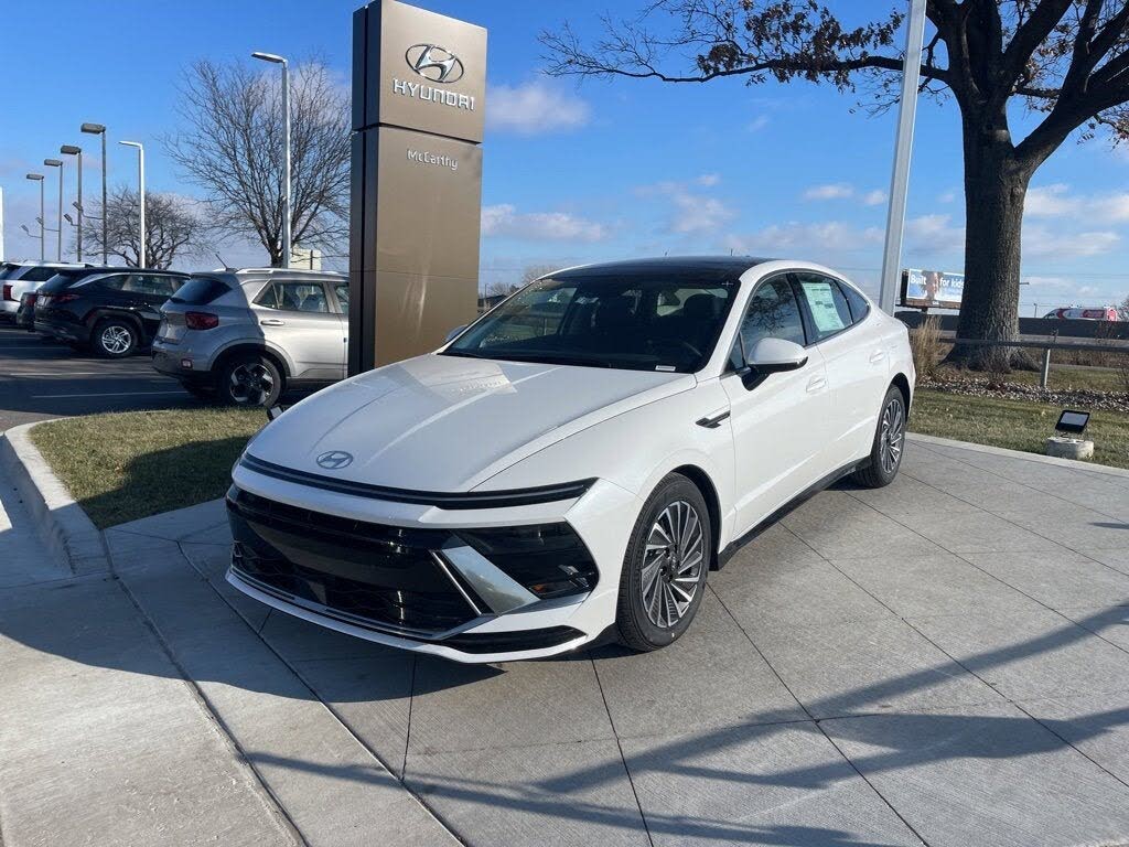 2026 Hyundai Sonata Hybrid SEL FWD