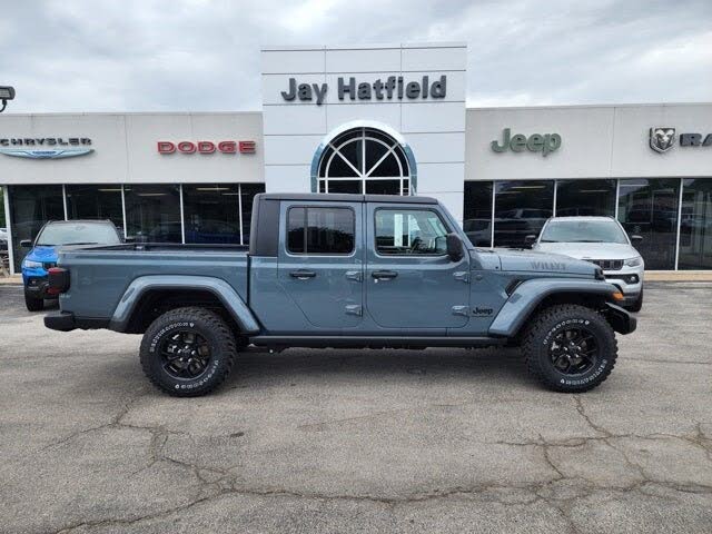 2025 Jeep Gladiator Willys Crew Cab 4WD