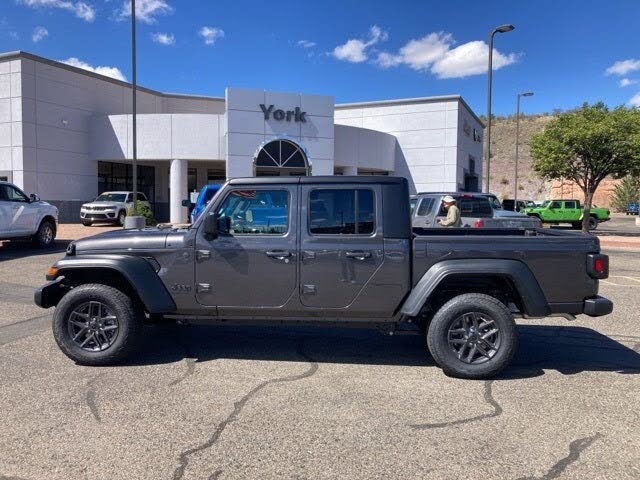 2025 Jeep Gladiator Sport S Crew Cab 4WD
