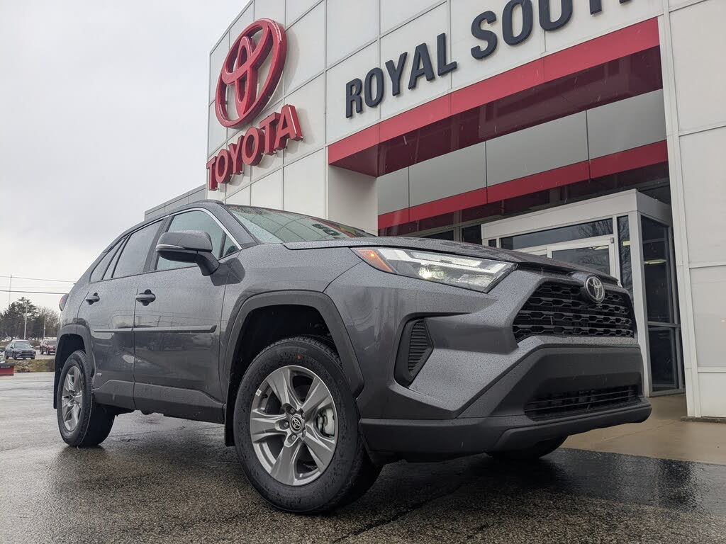 2025 Toyota RAV4 Hybrid XLE AWD