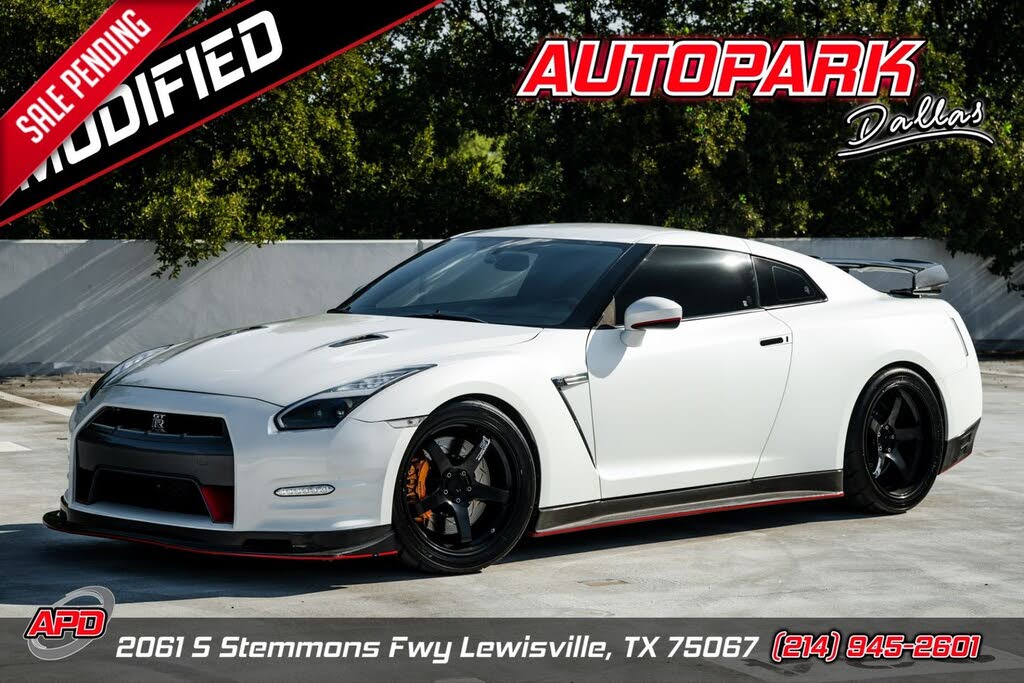 2014 Nissan GT-R Premium