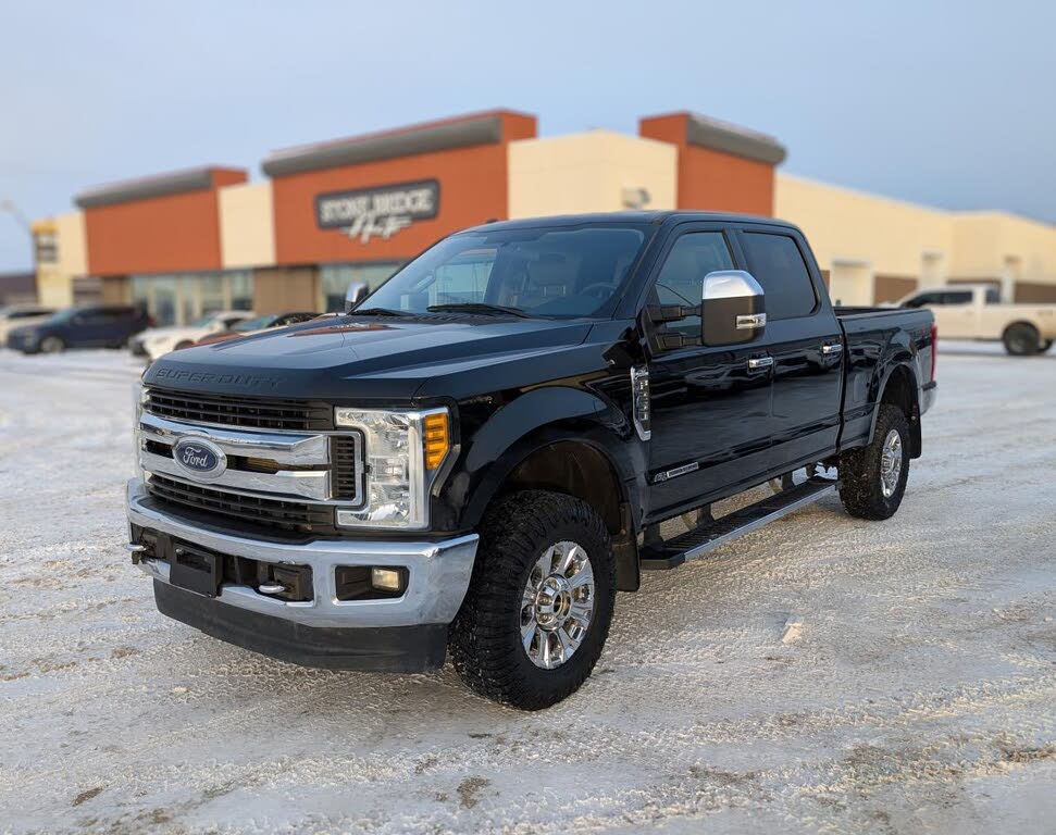 2017 Ford F-250 Super Duty XLT Crew Cab 4WD