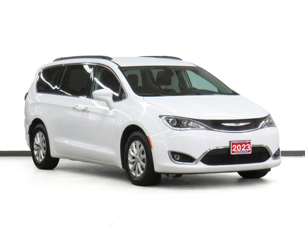 2023 Chrysler Grand Caravan SXT FWD