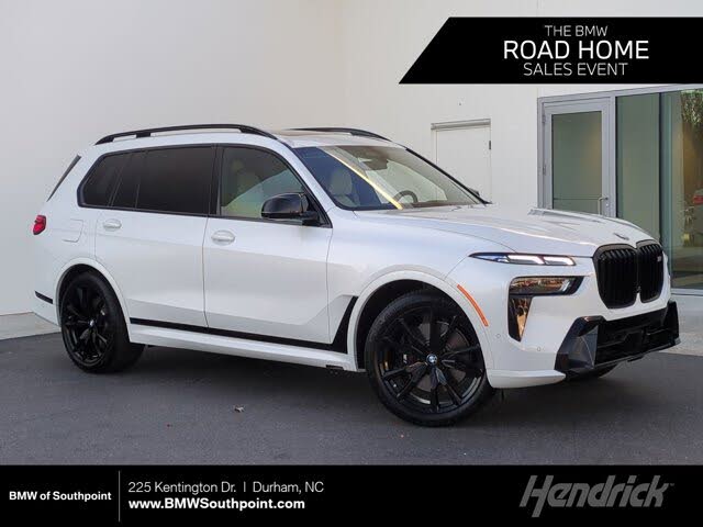 2025 BMW X7 M60i AWD