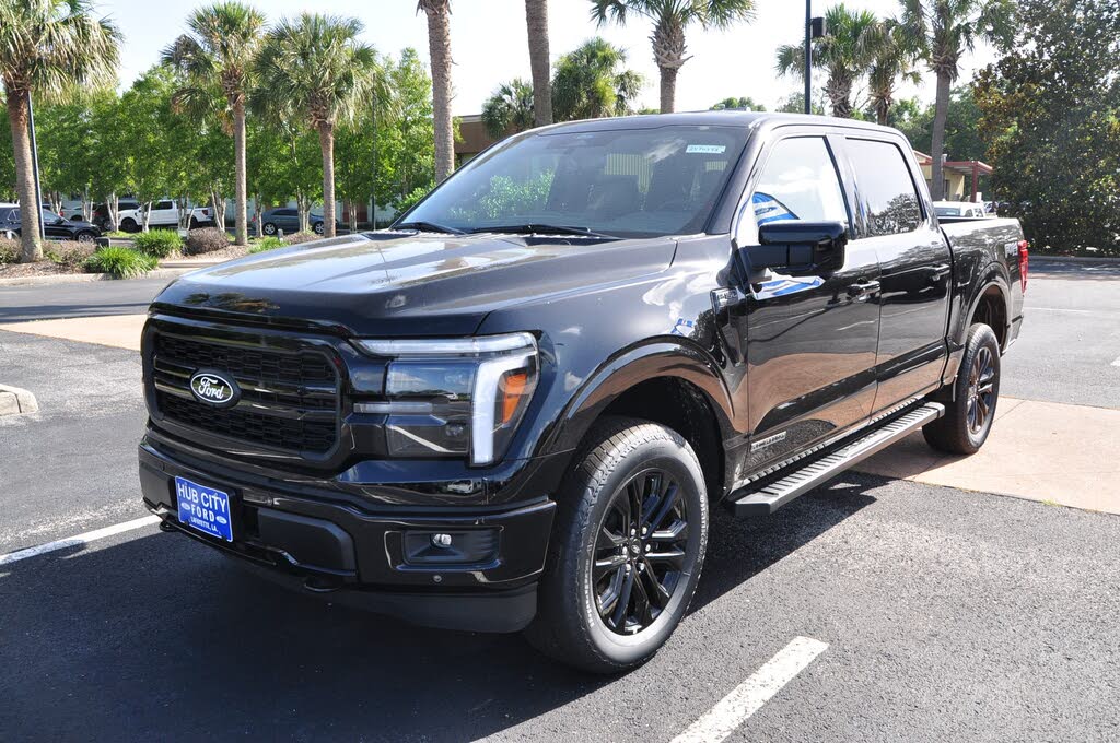 2025 Ford F-150 Lariat SuperCrew 4WD