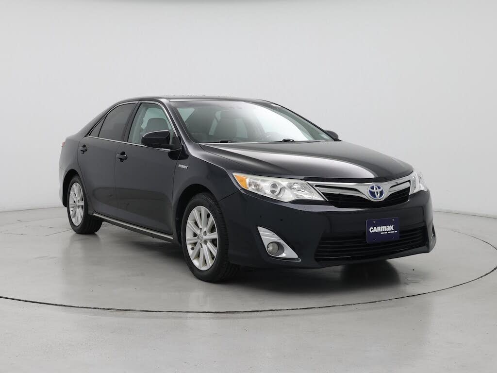 2014 Toyota Camry Hybrid XLE FWD
