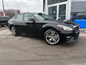 INFINITI Q70 3.7 Luxe AWD