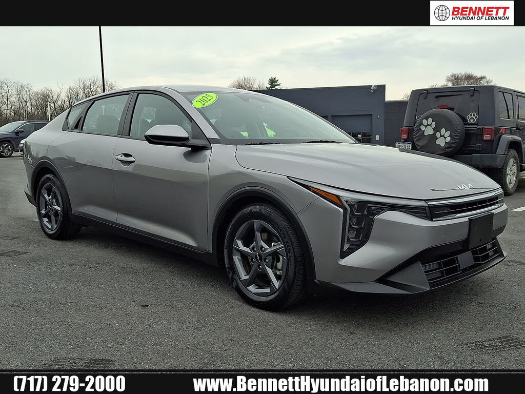 2025 Kia K4 LXS FWD