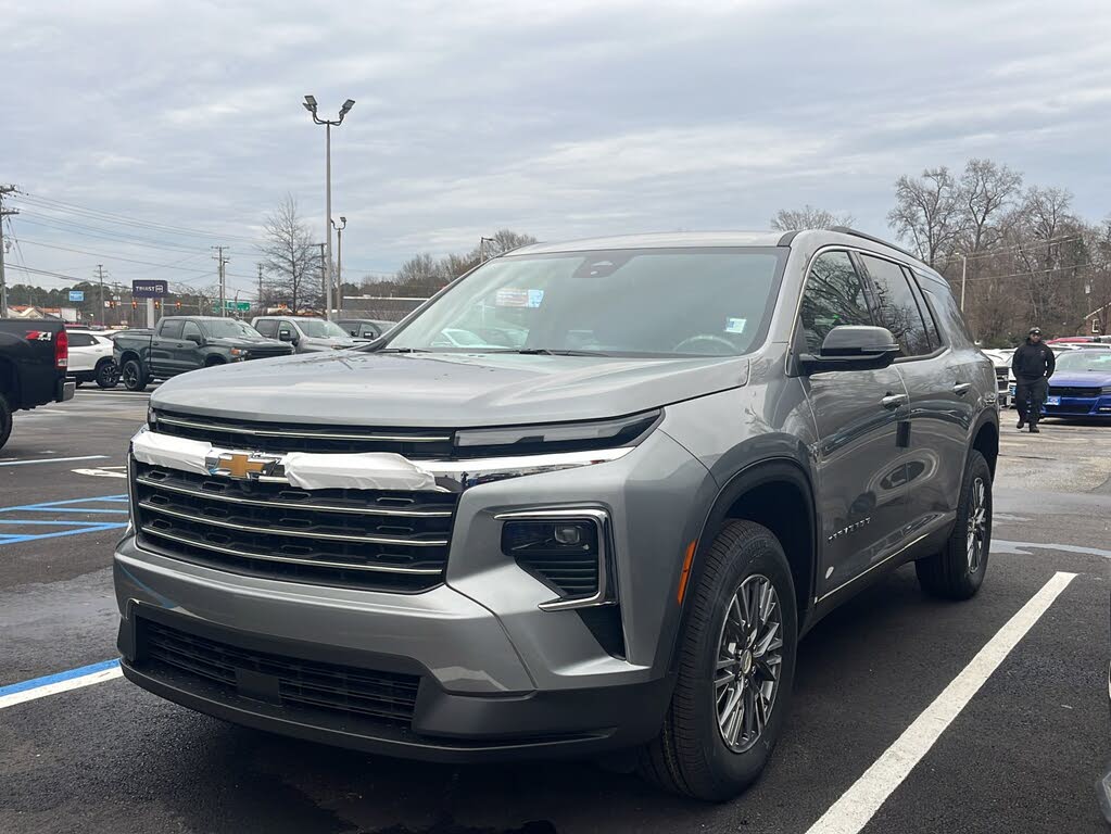 2026 Chevrolet Traverse LT FWD