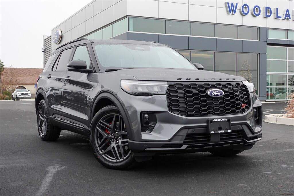 2026 Ford Explorer ST AWD