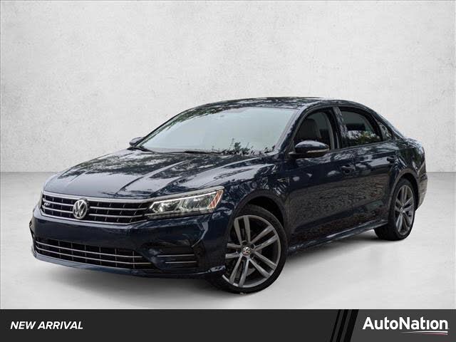 2018 Volkswagen Passat 2.0T R-Line FWD