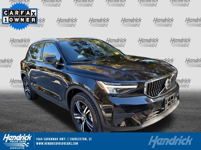 2025 Volvo XC40 B5 Core Bright Theme AWD