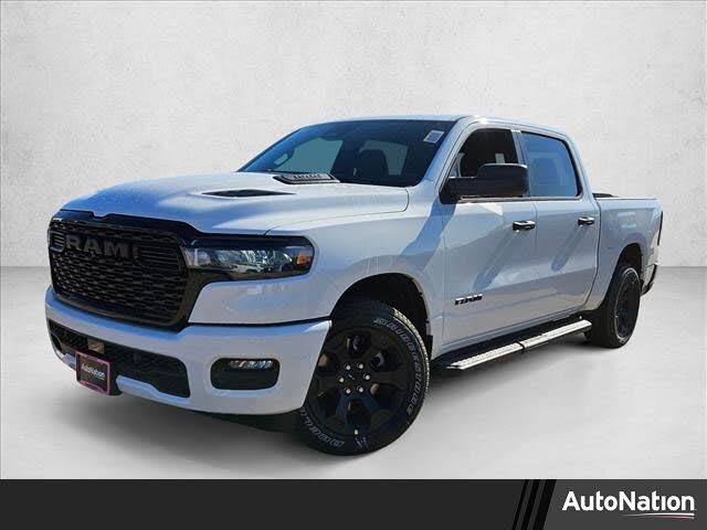 2026 RAM 1500 Express Crew Cab 4WD