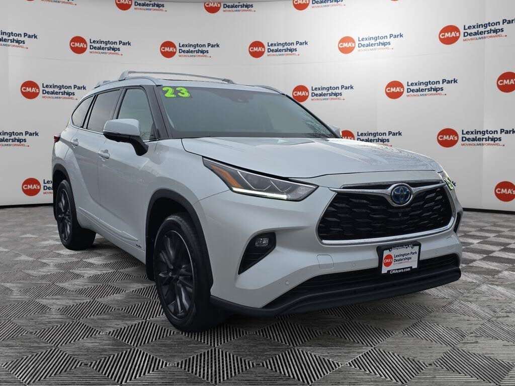 2023 Toyota Highlander Hybrid Limited AWD