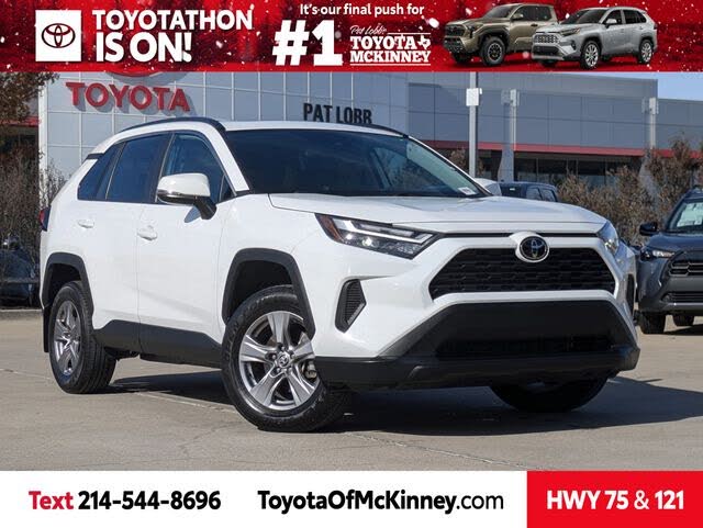 2024 Toyota RAV4 XLE FWD