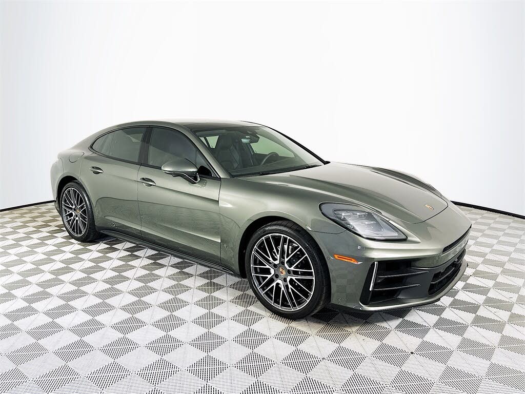 2025 Porsche Panamera 4 AWD