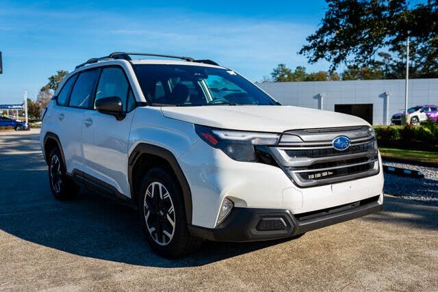 2025 Subaru Forester Premium Crossover AWD