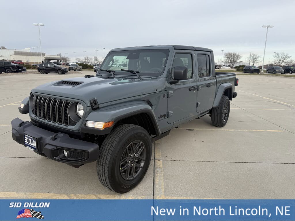 2026 Jeep Gladiator Sport S Crew Cab 4WD