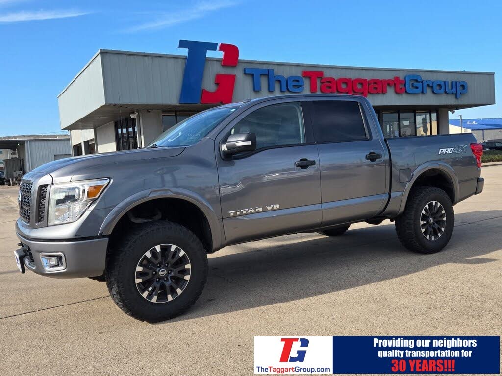 2019 Nissan Titan PRO-4X Crew Cab 4WD