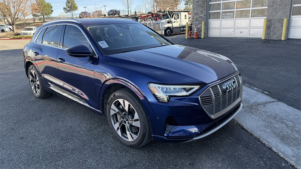 2021 Audi e-tron quattro Premium Plus SUV
