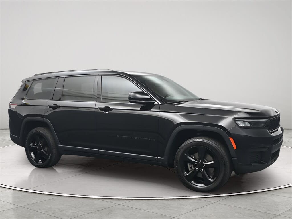 2022 Jeep Grand Cherokee L Altitude 4WD