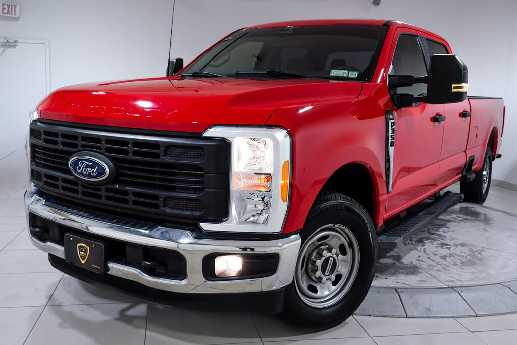 2023 Ford F-350 Super Duty XL Crew Cab RWD