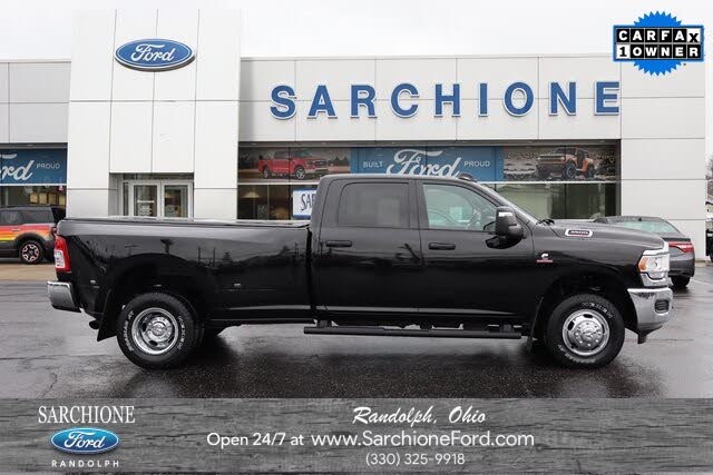 2024 RAM 3500 Tradesman Crew Cab LB DRW 4WD