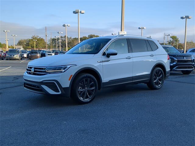 2024 Volkswagen Tiguan SE FWD