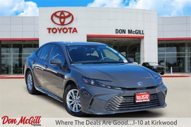 2025 Toyota Camry LE FWD