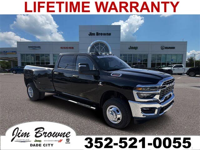 2026 RAM 3500 Tradesman Crew Cab LB DRW 4WD