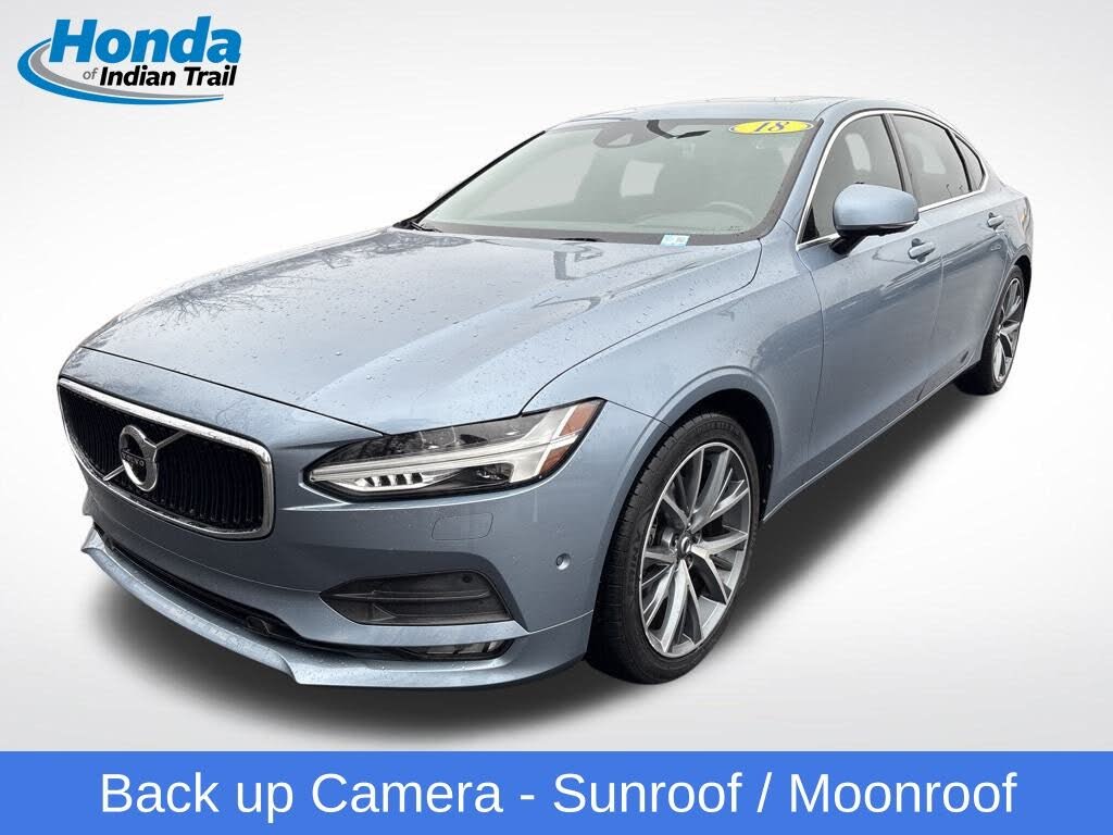 2018 Volvo S90 T5 Momentum AWD