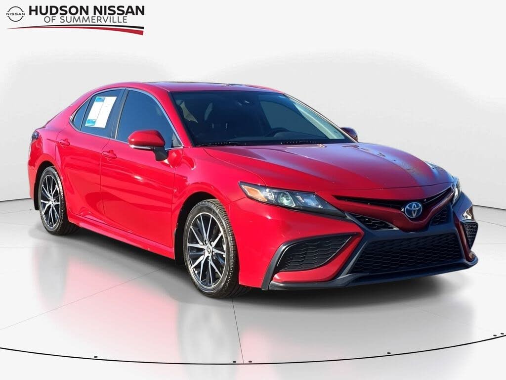 2022 Toyota Camry Hybrid SE FWD