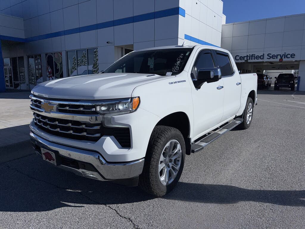2023 Chevrolet Silverado 1500 LTZ Crew Cab 4WD