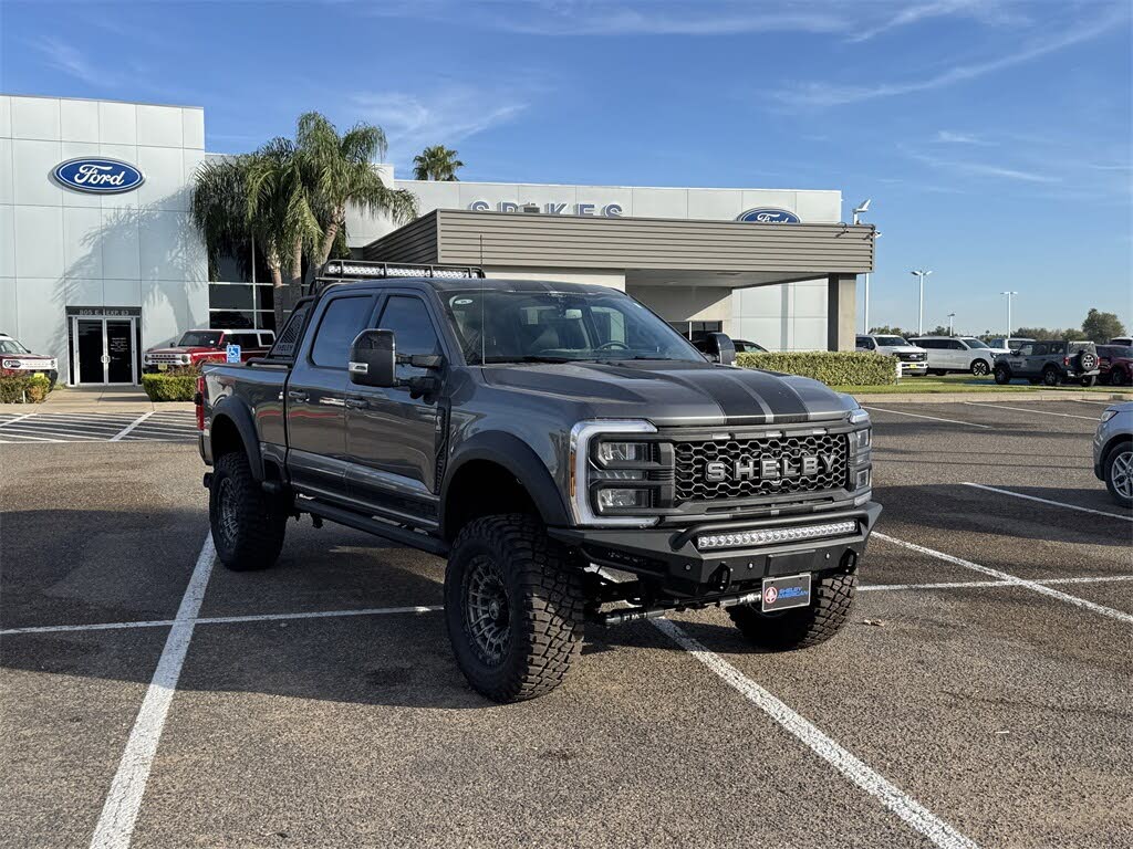2025 Ford F-250 Super Duty Lariat Crew Cab 4WD