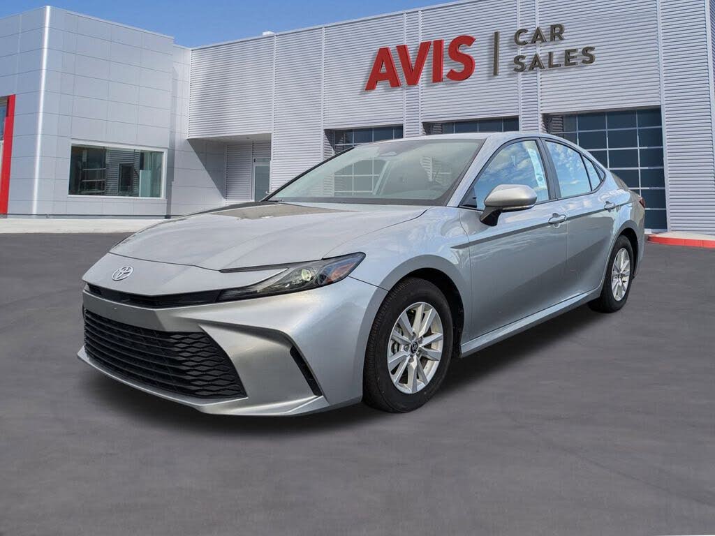 2025 Toyota Camry LE FWD