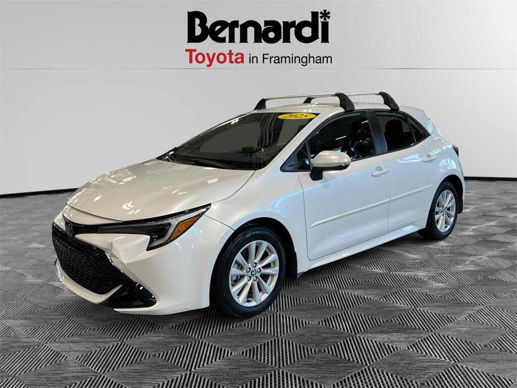2025 Toyota Corolla Hatchback SE FWD